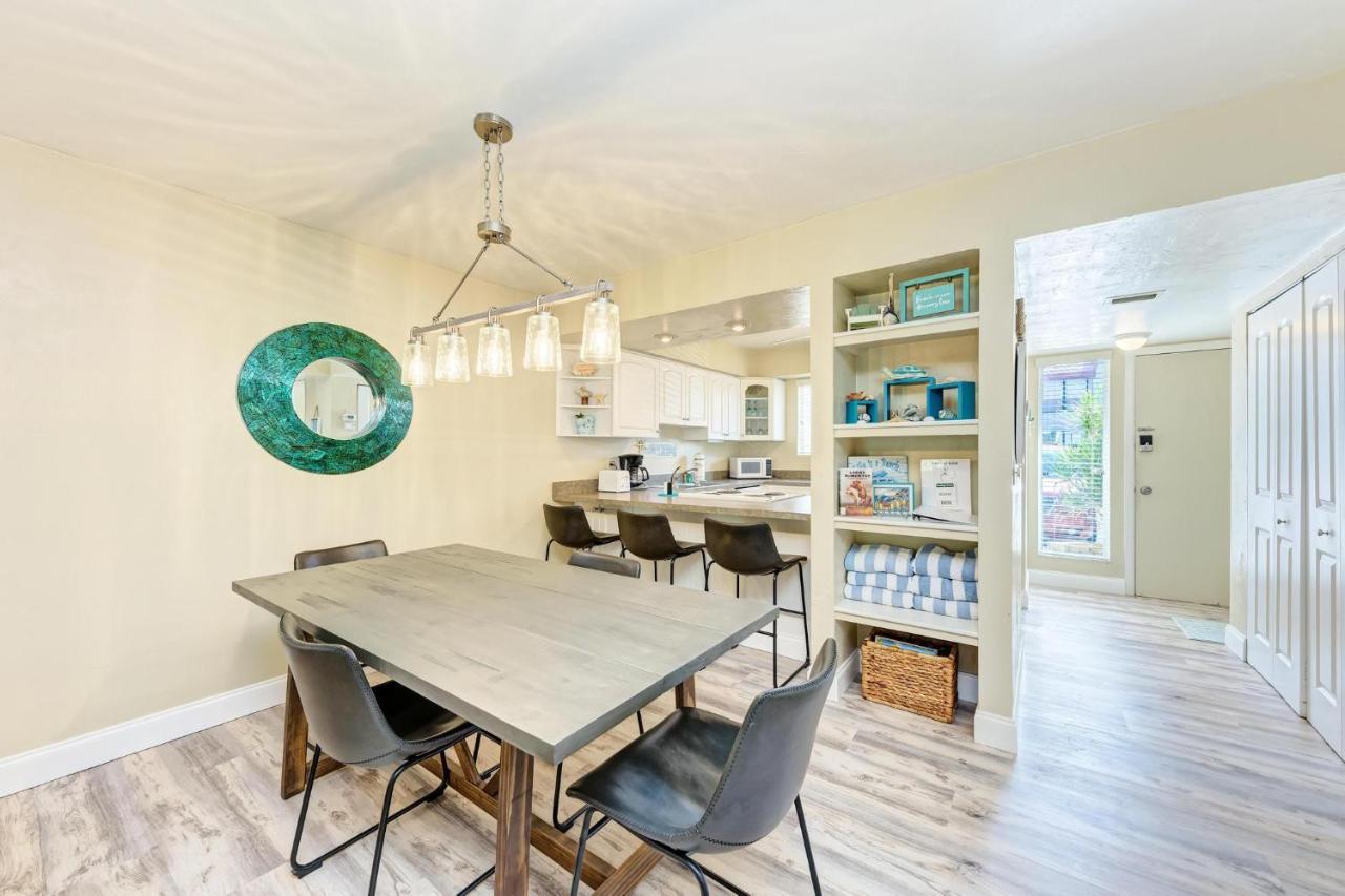 Anna Maria Island Runaway Tropical Dream-One Minute Walk To The Beach-Heated Pool Bradenton Beach Ngoại thất bức ảnh