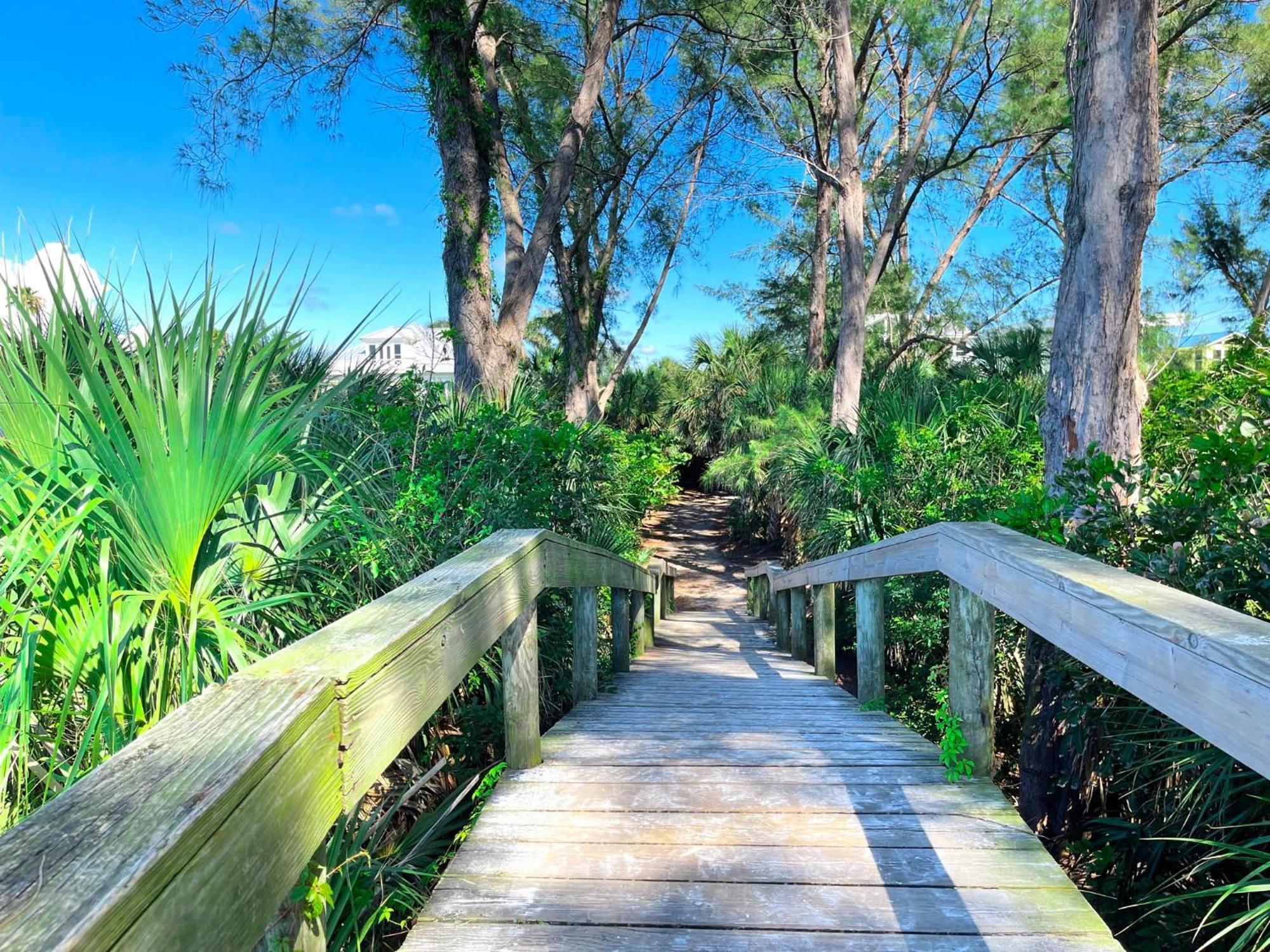 Anna Maria Island Runaway Tropical Dream-One Minute Walk To The Beach-Heated Pool Bradenton Beach Ngoại thất bức ảnh