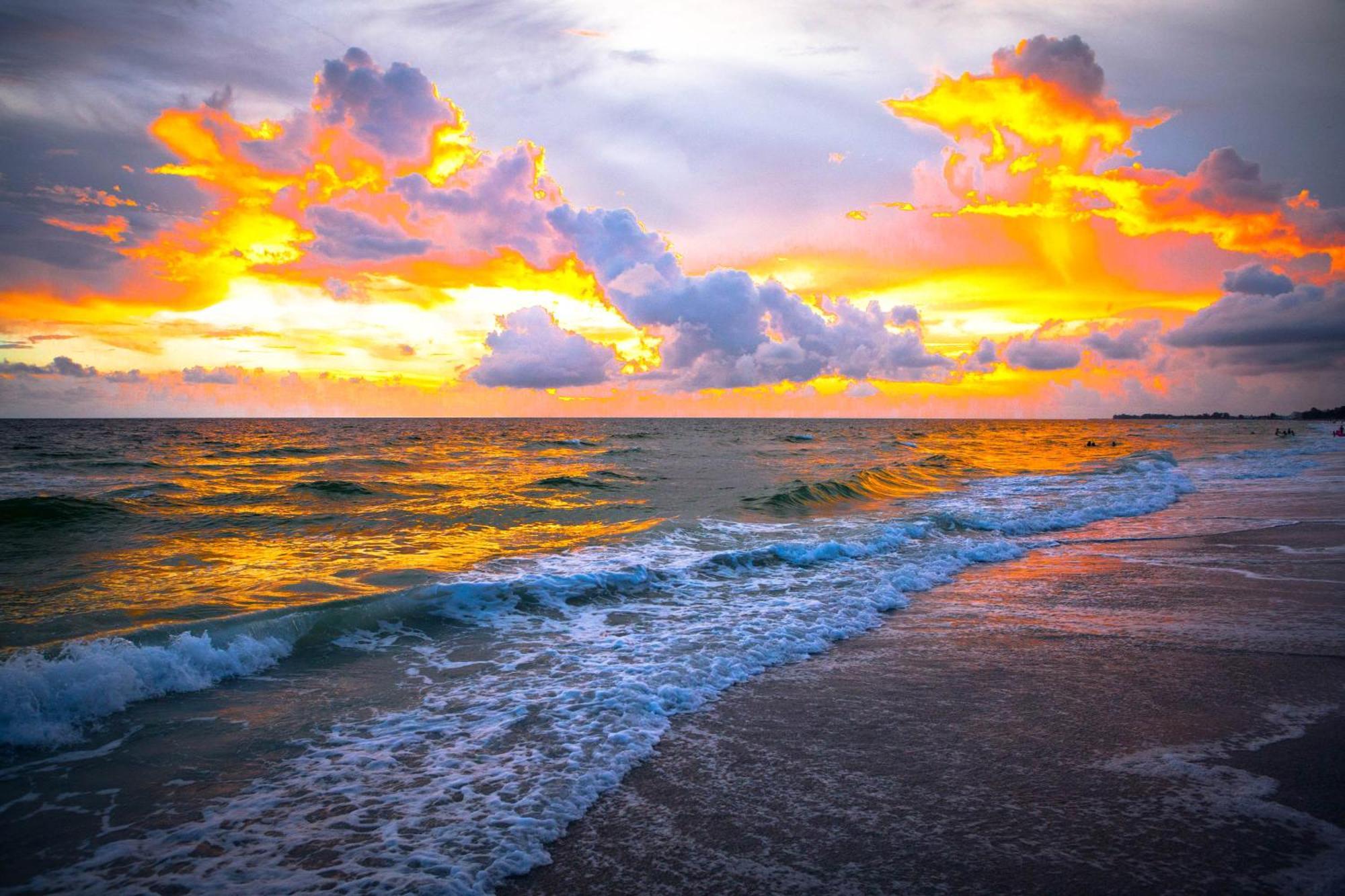Anna Maria Island Runaway Tropical Dream-One Minute Walk To The Beach-Heated Pool Bradenton Beach Ngoại thất bức ảnh