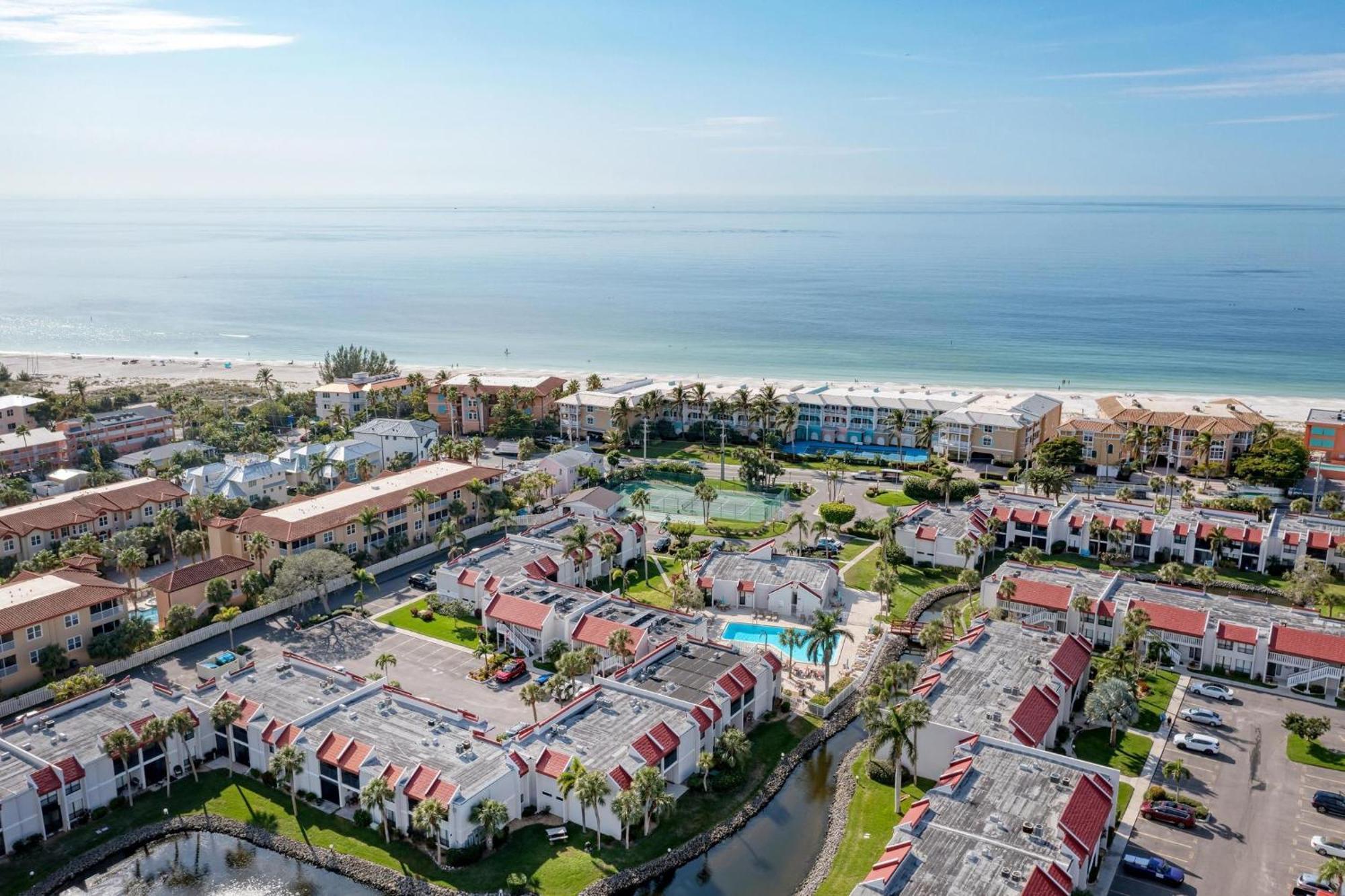 Anna Maria Island Runaway Tropical Dream-One Minute Walk To The Beach-Heated Pool Bradenton Beach Ngoại thất bức ảnh