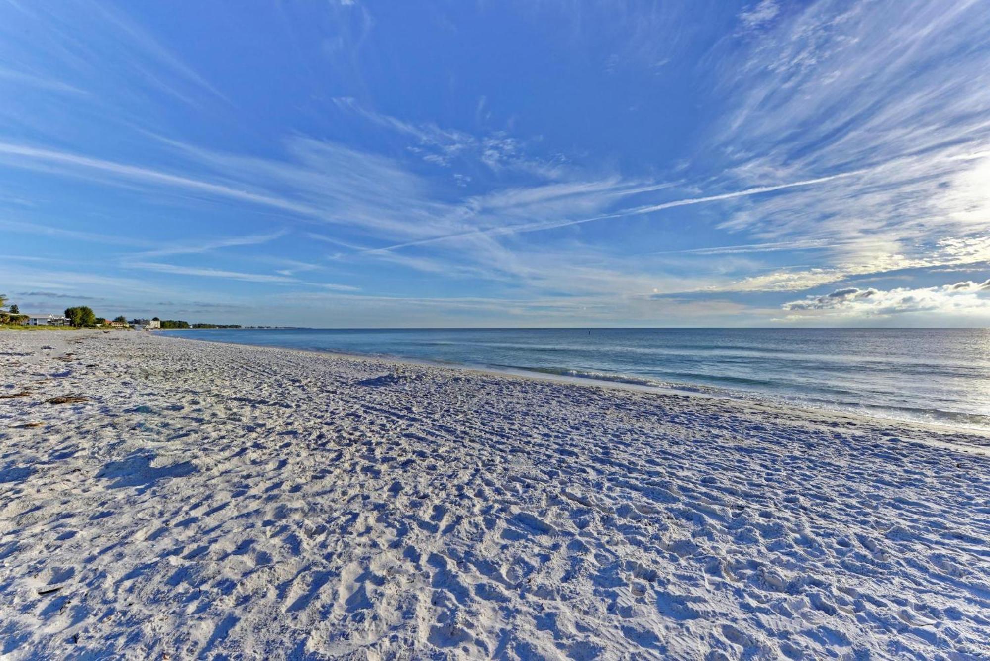 Anna Maria Island Runaway Tropical Dream-One Minute Walk To The Beach-Heated Pool Bradenton Beach Ngoại thất bức ảnh